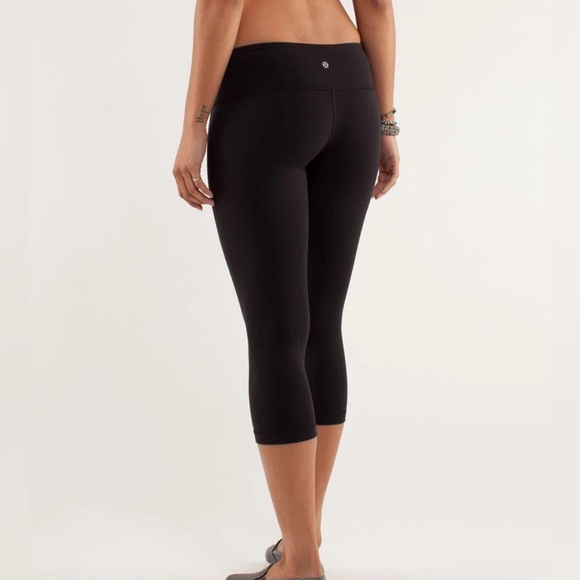 lululemon athletica Pants - Lululemon Wunder Under Crop 20” Black Leggings Size 4